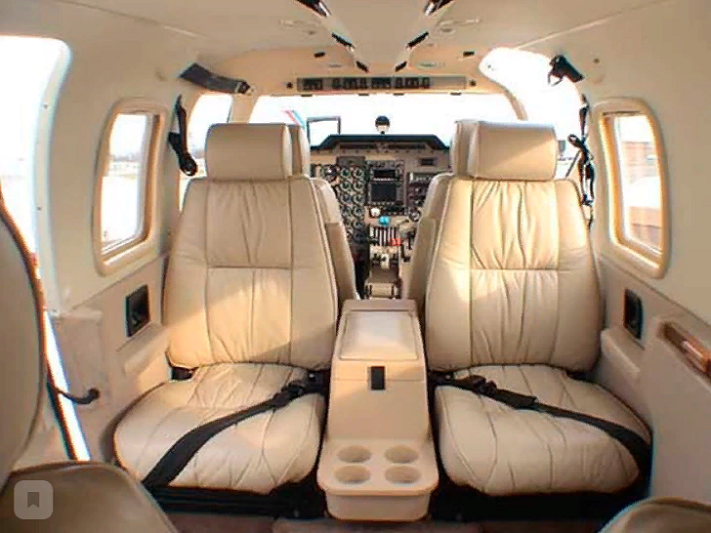 volo privato sul Piper PA34 Seneca